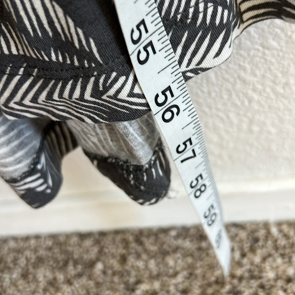 Gap Women’s Printed Paneled Maxi Dress Grey Print - Picture 9 of 12